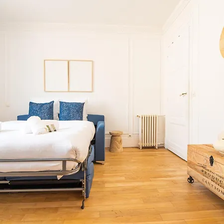 Cia - By Arc De Triomphe Apartman *